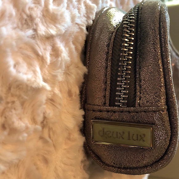 Deux Lux💎Stunning Rhinestone & Rose Gold purse - Picture 8 of 8